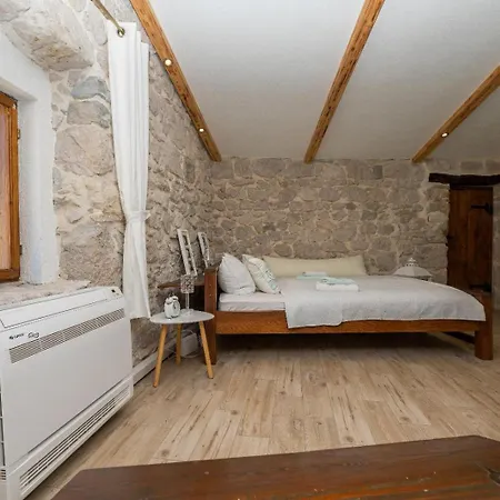 Holiday home Lidija *