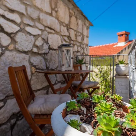 Nyaraló Lidija Makarska